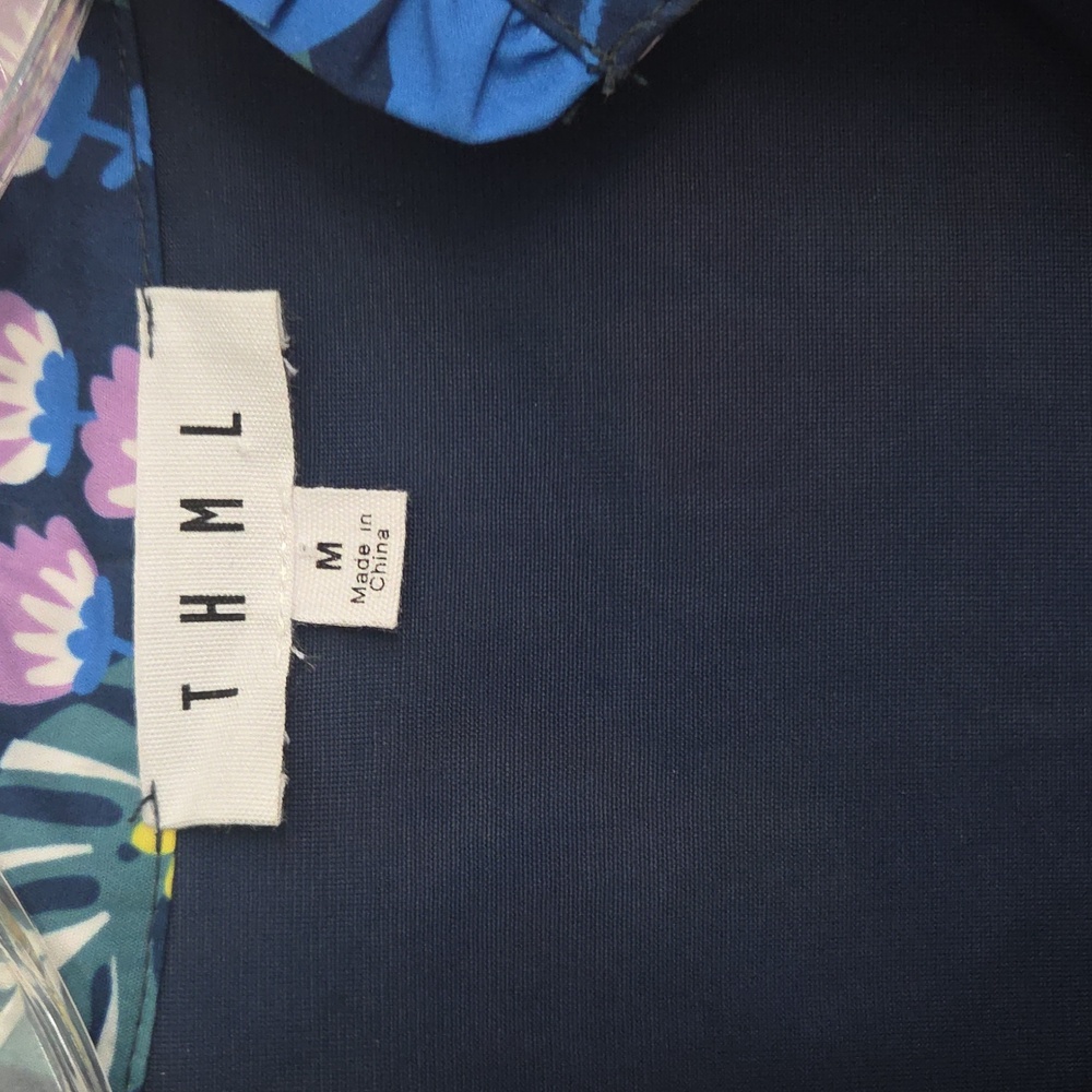 THML Beautiful Navy Blue Dress With A Bright Floral Pattern. Excellent Condition - Picture 3 of 12